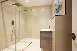 Valentino s Restaurant with Rooms - Bathroom