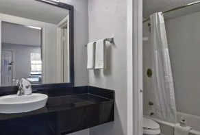 Studio 6-Denton, TX - UNT - Bathroom