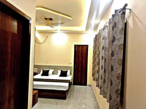 Hotel Vrindavan Paradise & Resort - Quarto