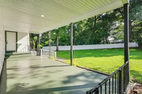 2 Mi to Oak Grove Racing & Gaming: Home on 1 Acre - Interiør
