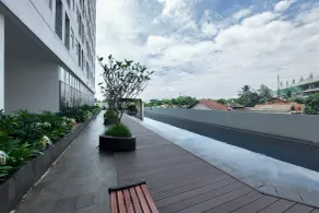 Homey And Warm Studio Room Serpong Garden Apartment - Pool