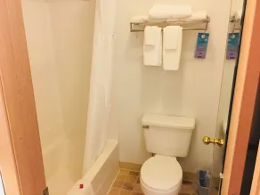Travelodge by Wyndham Spearfish - Salle de bain