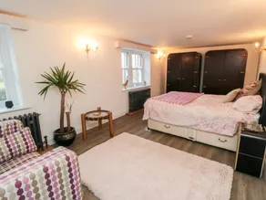The Grange - Room