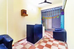 Hotel Station View Mughalsarai by ShriGo Hotels - Reception