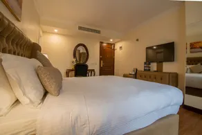 The Grand Palace Hotel - Room