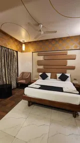 SAIBABA INTERNATIONAL SUPREME Hotel - Room