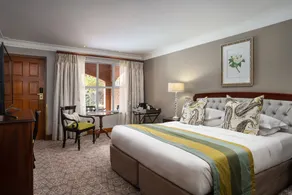 Premier Hotel Falstaff - Room