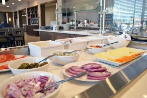 Staybridge Suites - Red Deer North by IHG - Restaurante