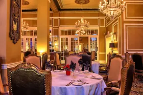 Grant Hall Hotel - Restaurant