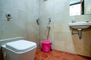 Nexstay Treats Inn - Bathroom