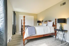 3 Mi to Downtown: Inviting Lancaster Home! - Intérieur