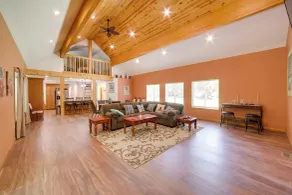 Spacious House on Half Acre < 3 Mi to Beach! - Interiør
