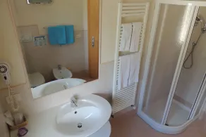 Liz Hotel & Apartments - Badeværelse