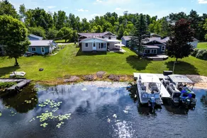 Waterfront Retreat w/ Dock & Yard in Reed City! - Interior