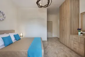 Summer House Collection - A Secluded Getaway - Room