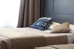 Hotel COSMOTEL MARAIS REPUBLIQUE PARIS - Værelse