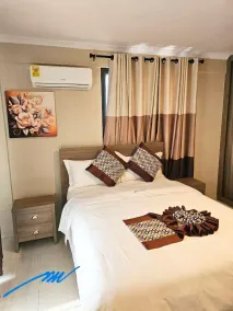 Mansah Plus Hotel and Apartments - Room