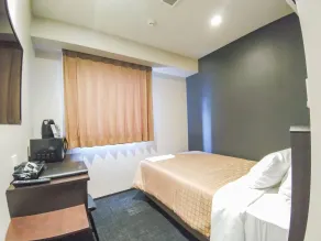 HOTEL LiVEMAX Kokura Ekimae - Chambre
