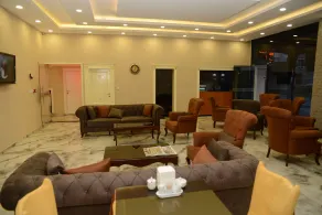 Derya Hotel - Lobby sitting area