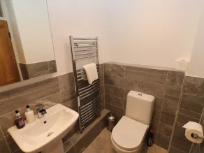 Fair Cop - Bagno