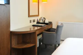 Bromley Court Hotel London - Habitación