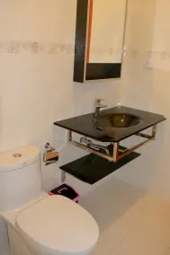 Charming Holiday Lodge - Baño