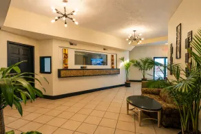 Onyx Hotel - Lobby