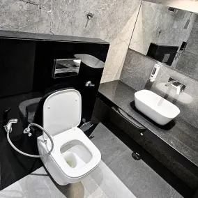 Hotel Aroma - Bathroom