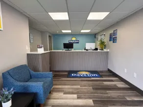 Days Inn by Wyndham Gainesville Hospital - University Area - Rezeption