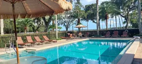 Tropical Resort & Marina on Lake Beresford - Piscine