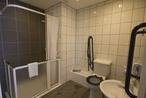 Days Inn London Stansted Airport - Baño