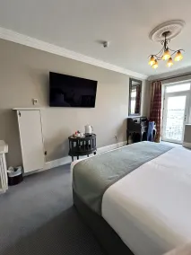 Lakeside Manor Hotel - Room