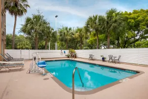 Comfort Inn & Suites Fort Lauderdale West Turnpike - Piscine