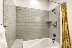 3-Story Provo Townhome: 1 Mi to BYU! - Innenbereich