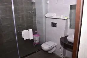 Ishanika Hotel - Bad