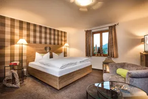 Bayern Resort Hotel - Adults only - mit Zugspitzblick - Eibsee-Nähe - Wellnessbereich - Naturpool im Sommer - Room