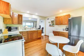 Watch the Sunrise at this Quaint Lake-View Cottage - Interior