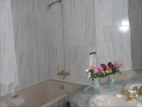 Agréable chambre privée conviviale et familiale avec jardin et terrasse | Vue nature - Salle de bain