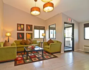 Lexington Inn & Suites NW Chicago Elgin - Hall