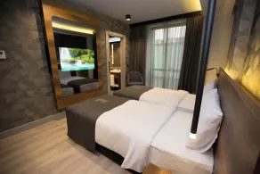 Emens hotel - Vue de la chambre