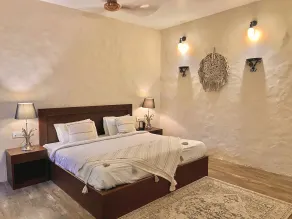 Maati Resort by The Lake Hill - Zimmer
