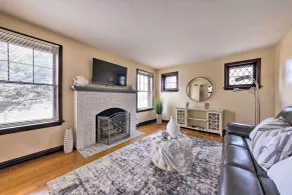 St Louis Vacation Rental 4 Mi to Airport! - Interiör