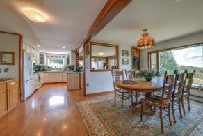 Serene Home w/ Deck, Pond & Mtn Views in Jefferson - Intérieur