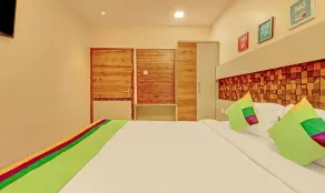 Treebo Rainbow Grand - Room