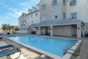 Spark by Hilton Destin - Piscine