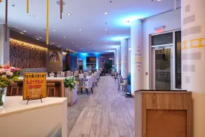 Grey Eagle Resort - Restaurant
