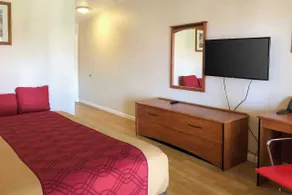 Garden Inn & Suites Oakland Airport - Zimmer