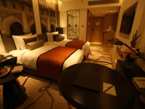 Pride Plaza Hotel, Aerocity New Delhi - Room