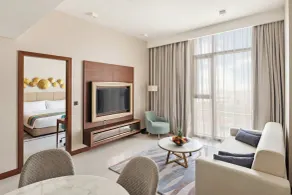Holiday Inn Dubai Al-Maktoum Airport by IHG - Værelse
