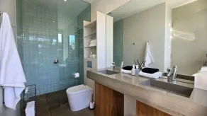 Oubaai Villa  - Badezimmer
